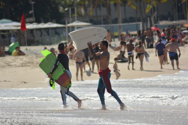 Tiago Arraes e Gabriel Sodré, Leme (RJ). Foto: Barbara Becker.