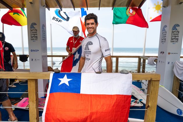 Manuel Selman, Surf City El Salvador ISA World Surfing Games 2021. Foto: ISA / Sean Evans.