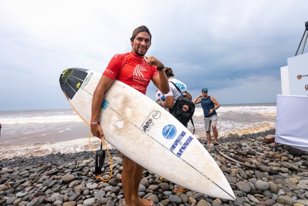 Bryan Perez, Surf City El Salvador ISA World Surfing Games 2021. Foto: ISA / Sean Evans.