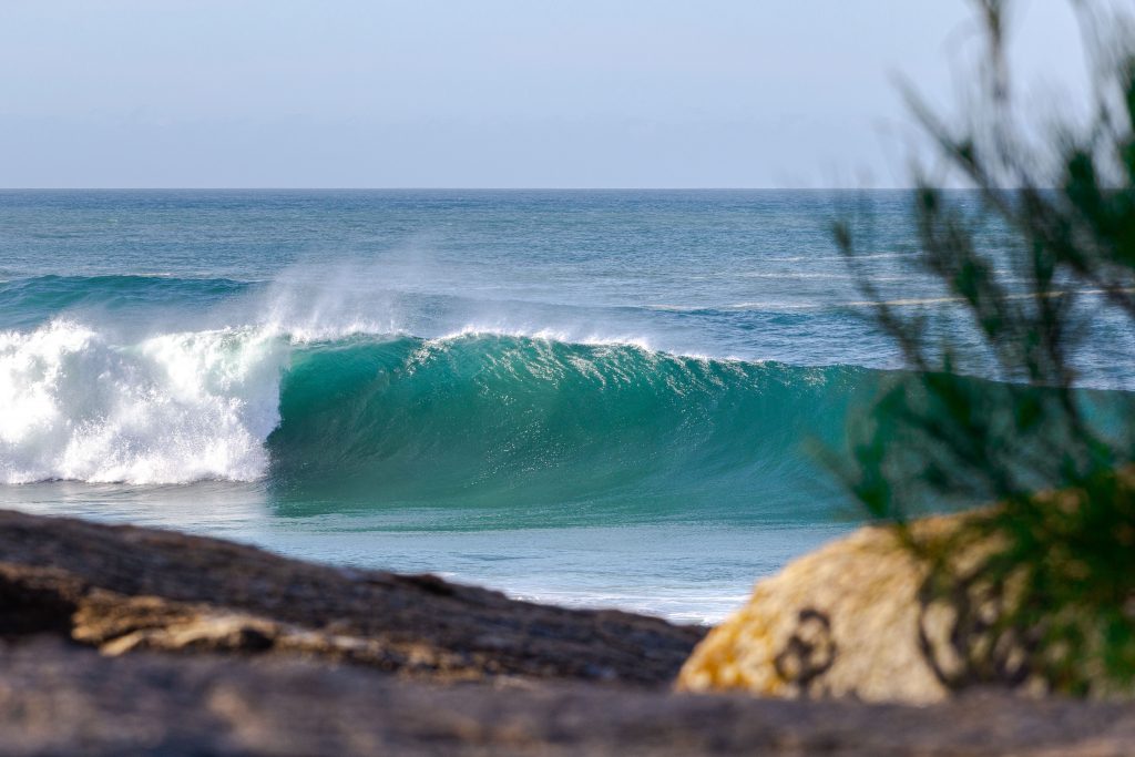 Saquarema (RJ) tem algumas das ondas mais potentes do Brasil.