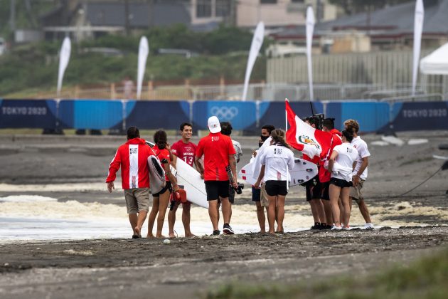 Lucca Mesinas, Jogos Olímpicos 2021, Tsurigasaki Beach, Ichinomiya, Chiba, Japão. Foto: ISA / Sean Evans.