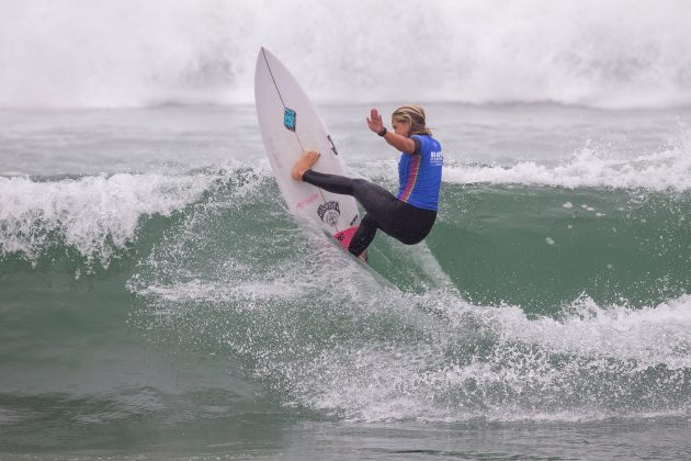 Gabriela Bryan, US Open of Surfing 2021, Huntington Beach, Califórnia (EUA). Foto: WSL / Morris.