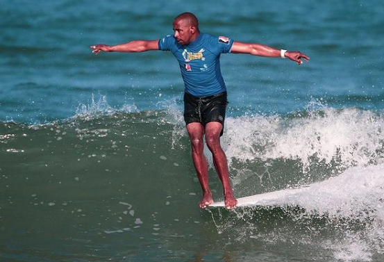 Quarta edição do Surf Treino Longboard, em Ubatuba (SP), acontece no dia 18/09.