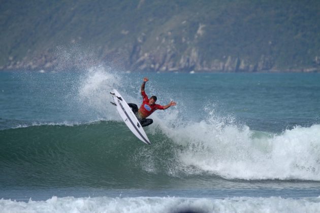 Gustavo Borges, Circuito Surf Kids 2021, Praia do Campeche, Florianópolis (SC). Foto: Matusa Gonzaga.
