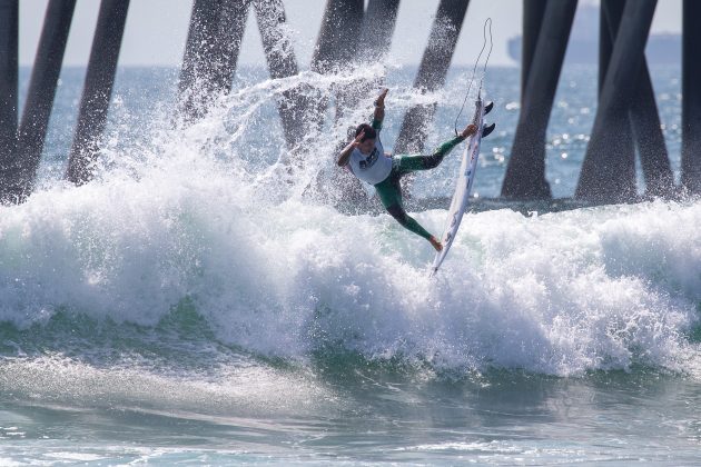 Alex Ribeiro, US Open of Surfing 2021, Huntington Beach, Califórnia (EUA). Foto: WSL / Morris.