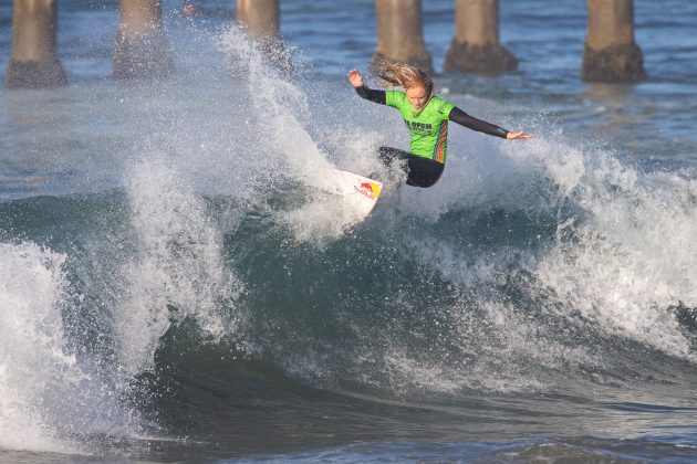 Caitlin Simmers, US Open of Surfing 2021, Huntington Beach, Califórnia (EUA). Foto: WSL / Morris.