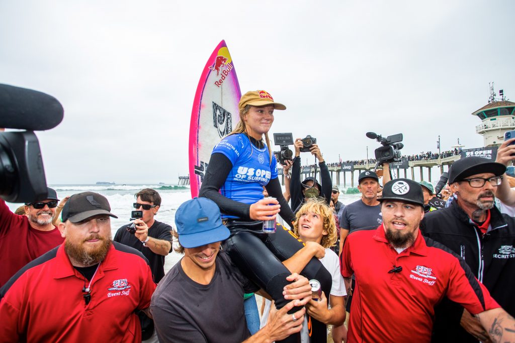 Caitlin venceu o US Open of Surfing 2021 para garantir a classificação.