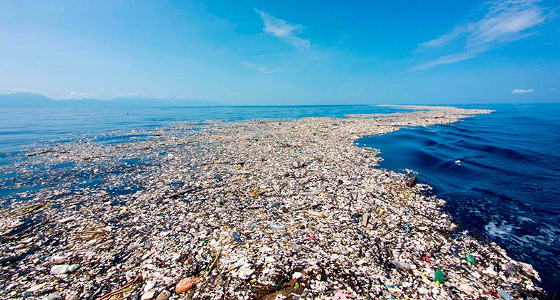 Do total, 84% do lixo acaba nas praias.