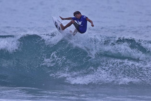 Bernardo Bicalho, Hang Loose Surf Attack 2021, Praia de Camburi, São Sebastião (SP). Foto: Munir El Hage.