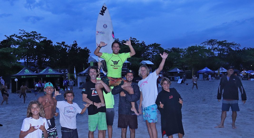 Diego Aguiar, Hang Loose Surf Attack, Praia de Camburi, São Sebastião (SP), Hang Loose Surf Attack, Praia de Camburi, São Sebastião (SP). Foto: Munir El Hage.