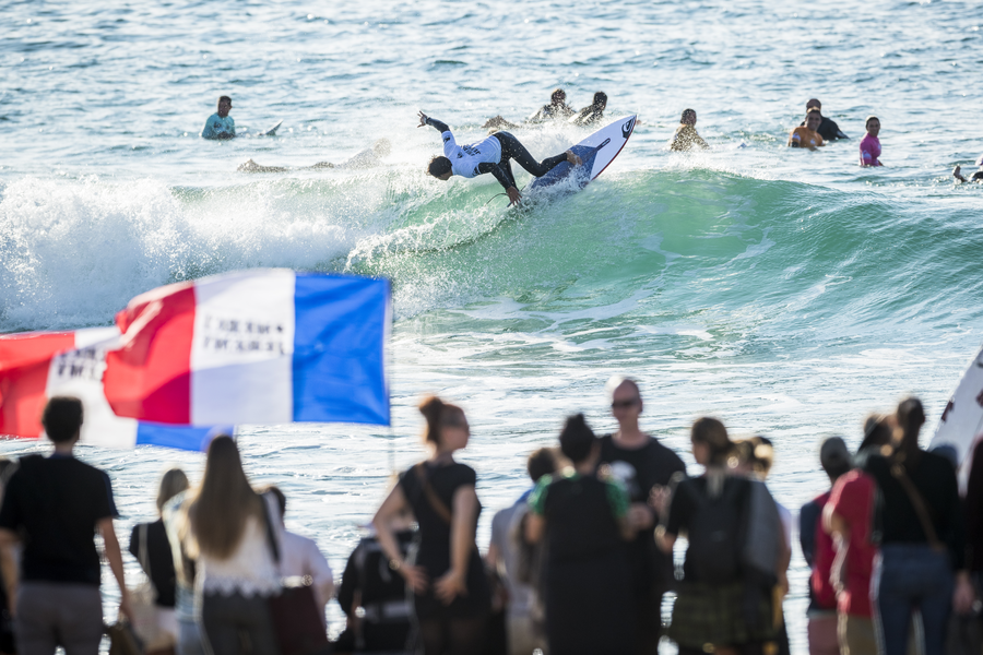 Jeremy Flores recebe homenagem no Pro France 2021.