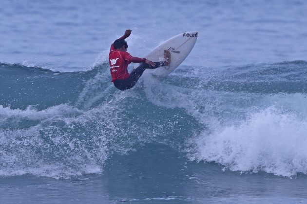 João Vitor, Hang Loose Surf Attack 2021, Praia de Camburi, São Sebastião (SP). Foto: Munir El Hage.