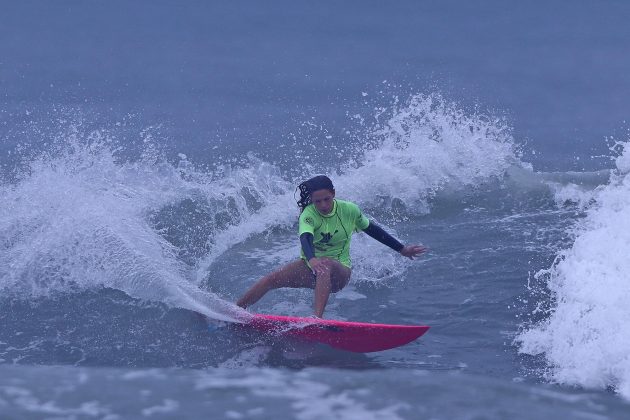 Kiany Hyakutake, Hang Loose Surf Attack, Praia de Camburi, São Sebastião (SP). Foto: Munir El Hage.