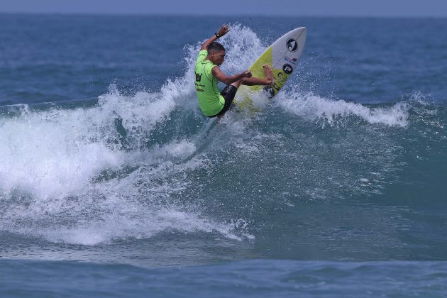 Murilo Coura, Hang Loose Surf Attack 2021, Praia de Camburi, São Sebastião (SP). Foto: Munir El Hage.