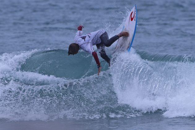 Pablo Gabriel, Hang Loose Surf Attack 2021, Praia de Camburi, São Sebastião (SP). Foto: Munir El Hage.
