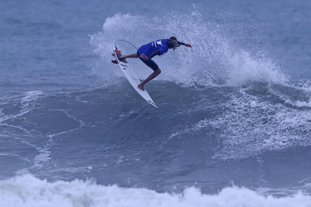 Yure Barros, Hang Loose Surf Attack, Praia de Camburi, São Sebastião (SP)
