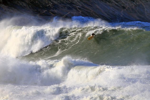 Kalani Lattanzi, Itacoatiara Big Wave 2021, Niterói (RJ). Foto: Tony D'Andrea.