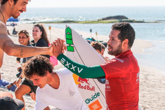 Adriano de Souza, Saquarema Surf Festival 2021, Praia de Itaúna (RJ). Foto: Flor Yanez.