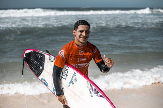Caio Costa, Saquarema Surf Festival 2021, Praia de Itaúna (RJ). Foto: Thiago Diz.