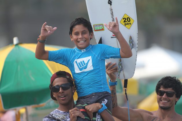 Diego Aguia,  Hang Loose Surf Attack, Guarujá (SP). Foto: Munir El Hage.
