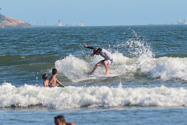 George Alves, A Tribuna Surf Colegial 2021, Quebra-Mar, Santos (SP). Foto: Arthur Freire.