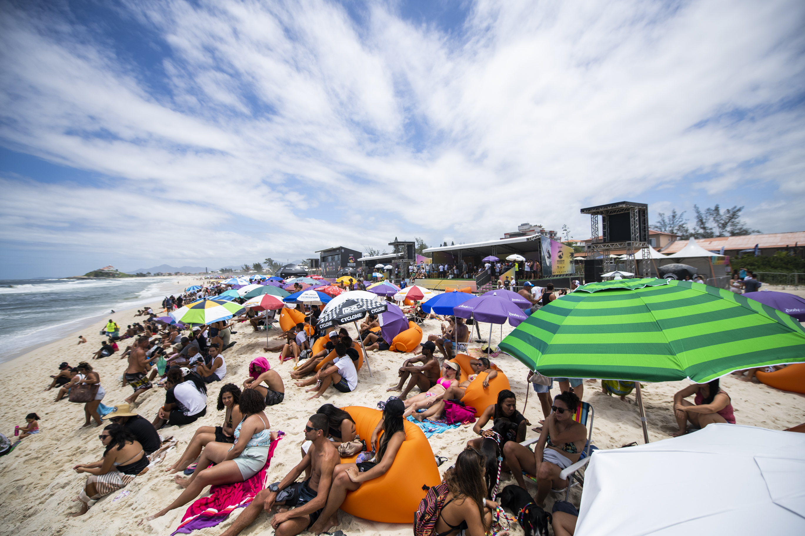 Praia de Itaúna deve receber grande público durante o Rio Pro CT 2022