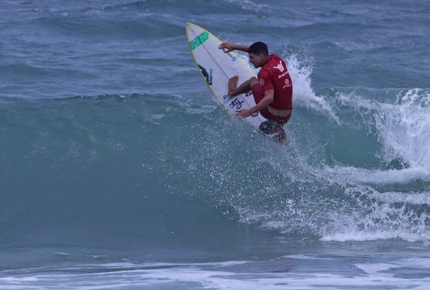 Caio Costa, Hang Loose Surf Attack 2021, Praia do Tombo, Guarujá (SP). Foto: Munir El Hage.