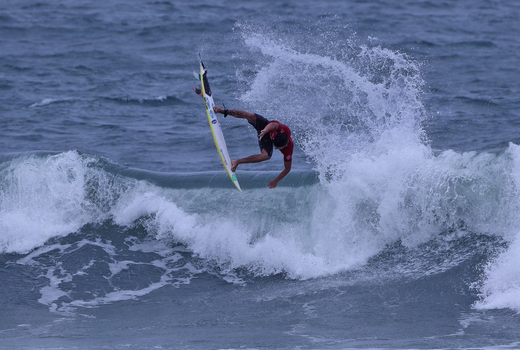Caio Costa, Hang Loose Surf Attack 2021, Praia do Tombo, Guarujá (SP)