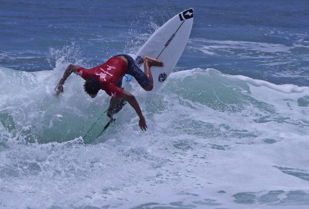 Cauã Gonçalves, Hang Loose Surf Attack 2021, Praia do Tombo, Guarujá (SP). Foto: Munir El Hage.