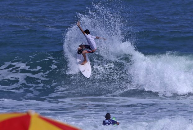 Daniel Duarte, Hang Loose Surf Attack 2021, Praia do Tombo, Guarujá (SP). Foto: Munir El Hage.
