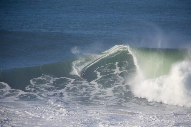 João de Macedo, Nazaré Tow Surfing Challenge 2021, Praia do Norte, Nazaré, Portugal. Foto: WSL / Antoine.