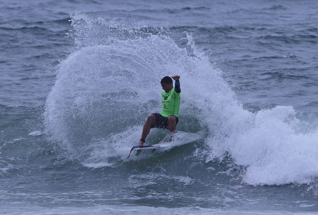 Kauã Campos, Hang Loose Surf Attack 2021, Praia do Tombo, Guarujá (SP). Foto: Munir El Hage.
