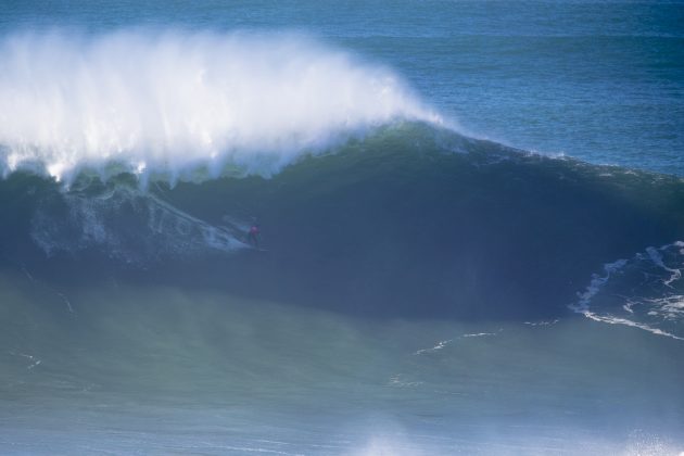 Lucas Chumbo, Nazaré Tow Surfing Challenge 2021, Praia do Norte, Nazaré, Portugal. Foto: WSL / Antoine.