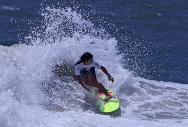 Maria Beatriz, Hang Loose Surf Attack 2021, Praia do Tombo, Guarujá (SP). Foto: Munir El Hage.