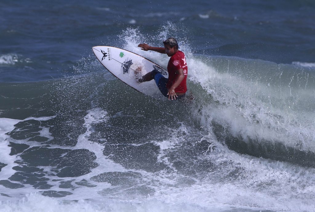 Matheus Neves, Hang Loose Surf Attack 2021, Praia do Tombo, Guarujá (SP)