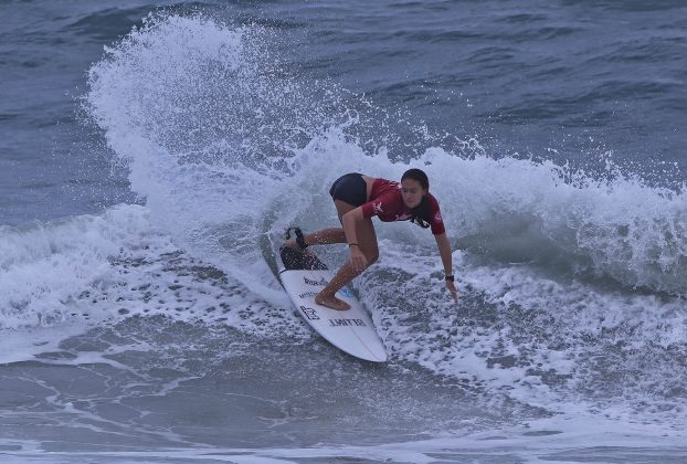 Sophia Gonçalves, Hang Loose Surf Attack 2021, Praia do Tombo, Guarujá (SP). Foto: Munir El Hage.