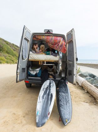 Surf Shacks, Indoek, por Matt Titone. Foto: Reprodução.