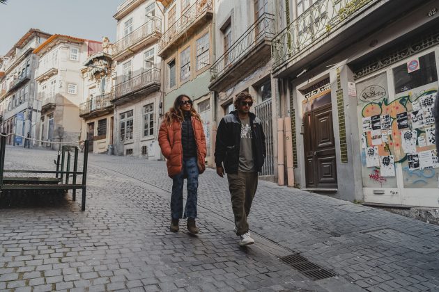 Clay Marzo e Leilani Zerkle, Porto, Portugal. Foto: Helio Antonio.