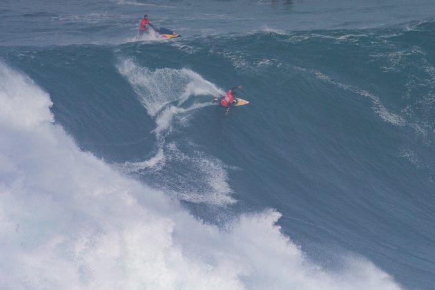 Lucas Chumbo, Nazaré Tow Surfing Challenge 2022, Nazaré, Portugal. Foto: WSL / Masurel.