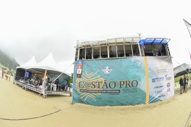 Fecasurf apresenta Costão Pro 2021, praia do Santinho, Florianópolis (SC). Foto: Marcio David.