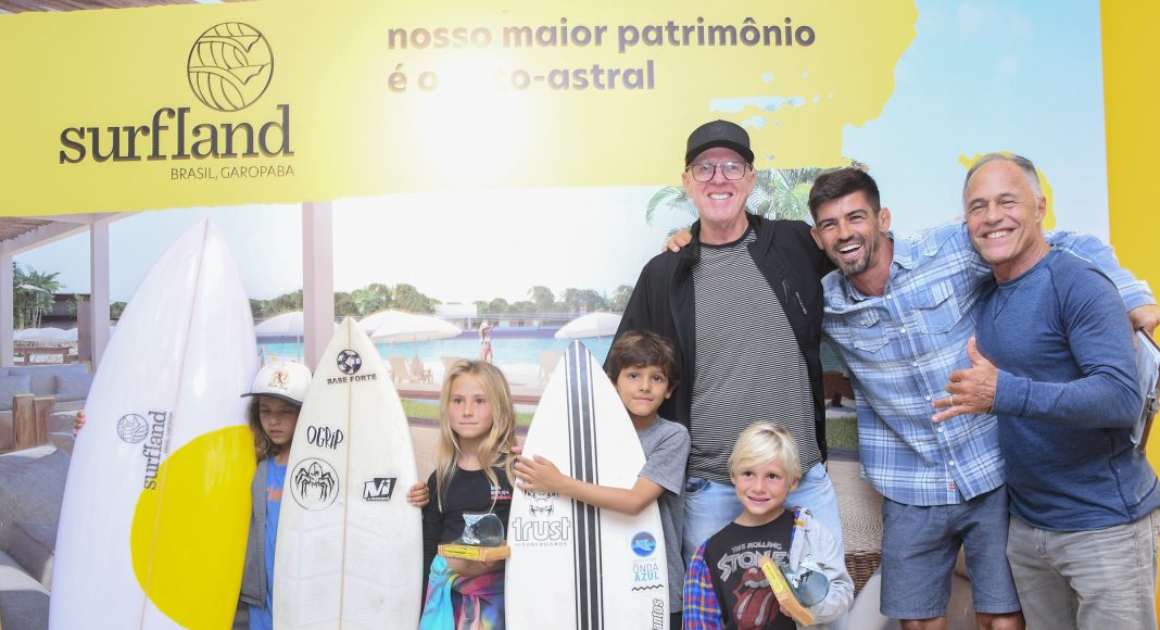 Pódio Sub 8 Mista 01, Surfland Brasil apresenta Circuito Surf Talentos Oceano 2022, Garopaba (SC). Foto: Marcio David.