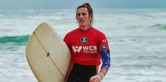 Surfista trans vence na Austrália