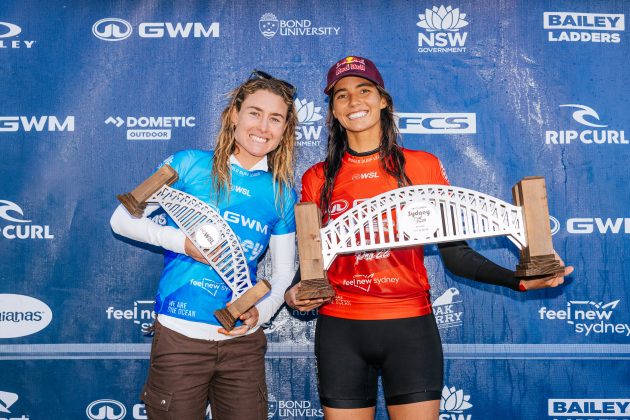 Nikki Van Dijk e Teresa Bonvalot, Sydney Surf Pro 2022, Manly Beach, New South Wales, Austrália. Foto: WSL / Dunbar.