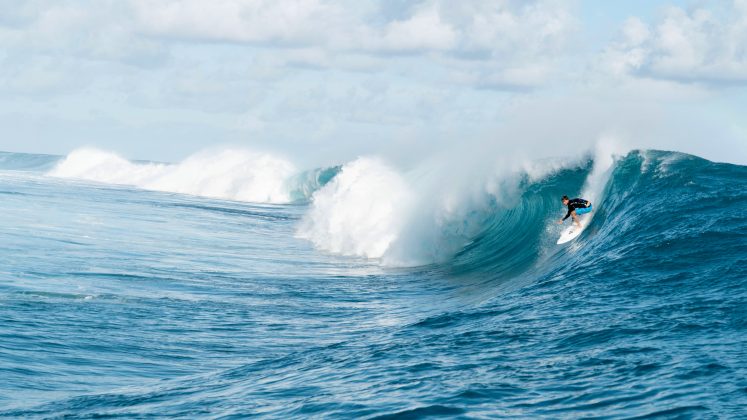 João Chumbinho, Teahupoo, Taiti. Foto: Pedro Bala Photography / @surf.travel.explore.