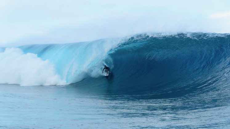 João Chumbinho, Teahupoo, Taiti. Foto: Pedro Bala Photography / @surf.travel.explore.