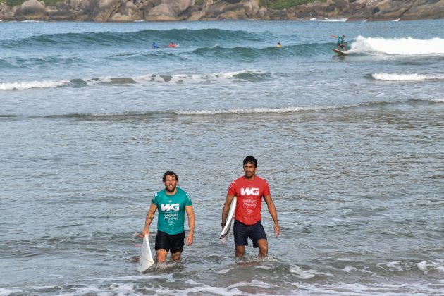 3º Campeonato de Surfe das Comunidades Tradicionais, Praia do Bonete, Ilhabela (SP). Foto: Camila Maritan.