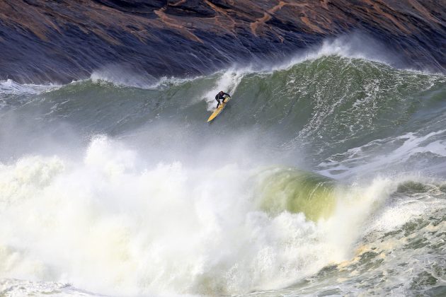 Marcos Monteiro, Itacoatiara Big Wave 2022, Niterói (RJ). Foto: Tony D´Andrea.