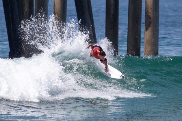 Lucca Mesinas, US Open of Surfing 2022, Huntington Beach, Califórnia (EUA). Foto: WSL / Morris.