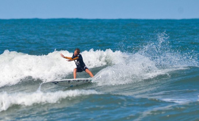 Anuar Chiah, Hangloose Surf Attack 2022, Praia do Tombo, Guarujá (SP). Foto: Erik Medalha.