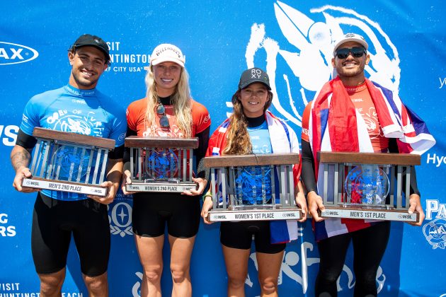 João Chianca, Macy Callaghan, Bettylou Sakura Johnson e Ezekiel Lau, US Open of Surfing 2022, Huntington Beach, Califórnia (EUA). Foto: WSL / Morris.